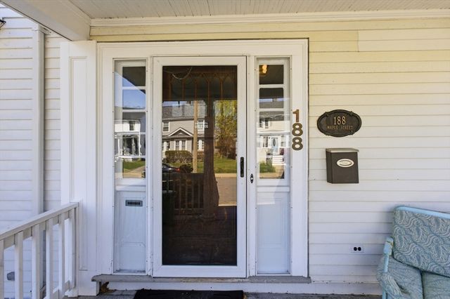 188 Maple St, Boston, MA 02132