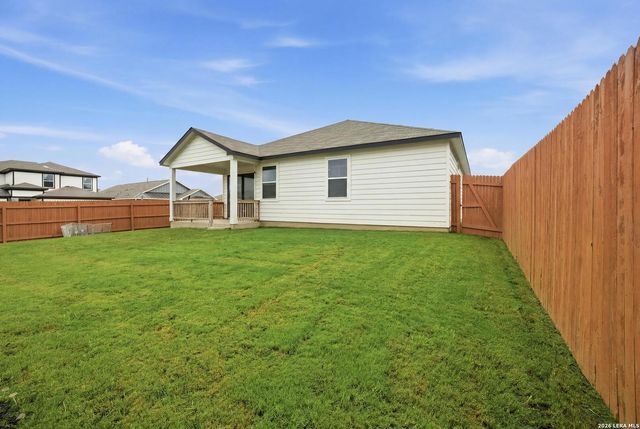 15592 Jake Xing, San Antonio, TX 78253