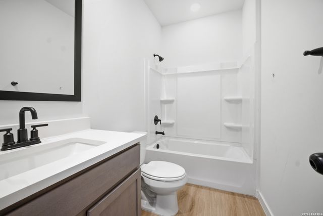 15592 Jake Xing, San Antonio, TX 78253