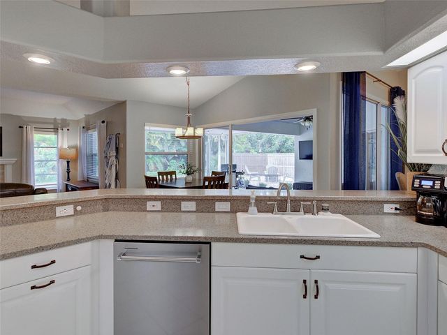 1303 E GATE DRIVE, Venice, FL 34285
