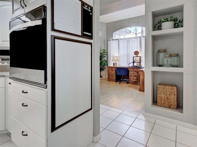1303 E GATE DRIVE, Venice, FL 34285