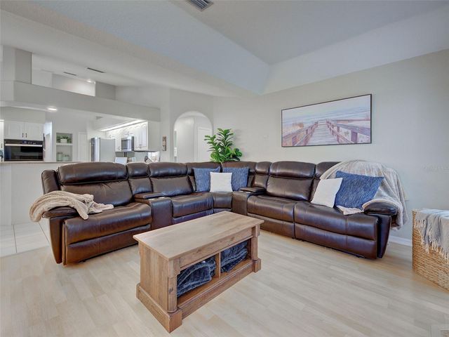 1303 E GATE DRIVE, Venice, FL 34285