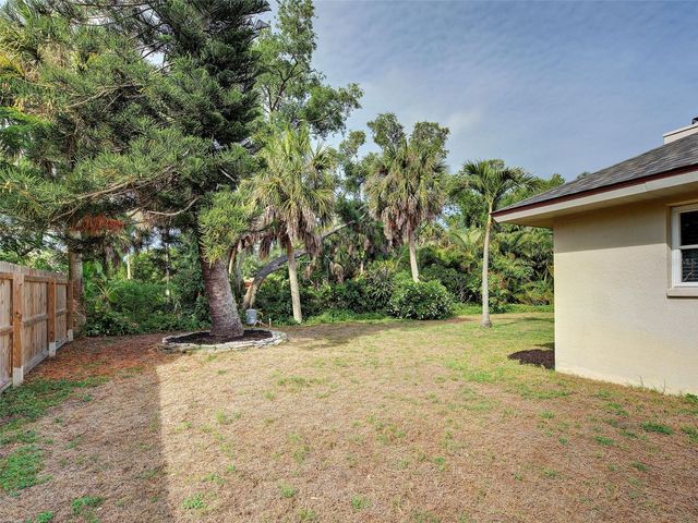 1303 E GATE DRIVE, Venice, FL 34285