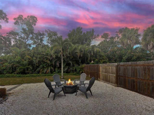 1303 E GATE DRIVE, Venice, FL 34285