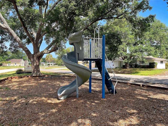 1303 E GATE DRIVE, Venice, FL 34285