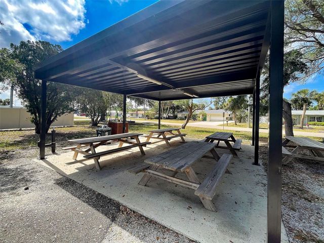 1303 E GATE DRIVE, Venice, FL 34285