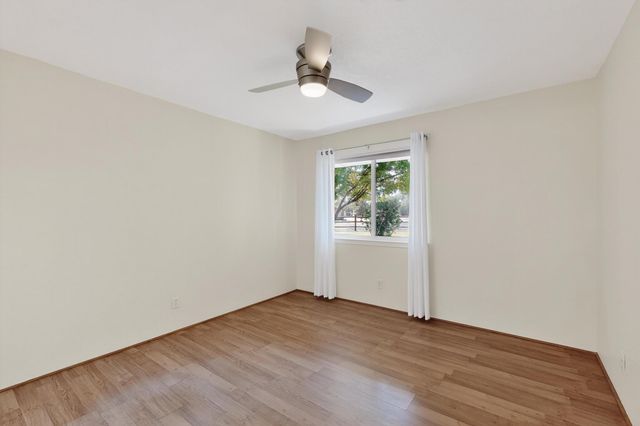 1905B Lakeview Road SW, Albuquerque, NM 87105