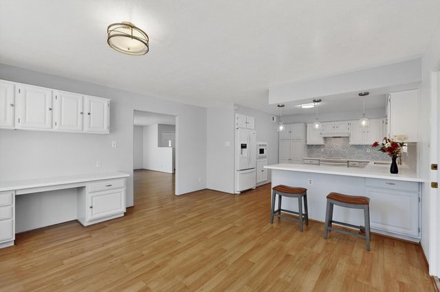 1905B Lakeview Road SW, Albuquerque, NM 87105