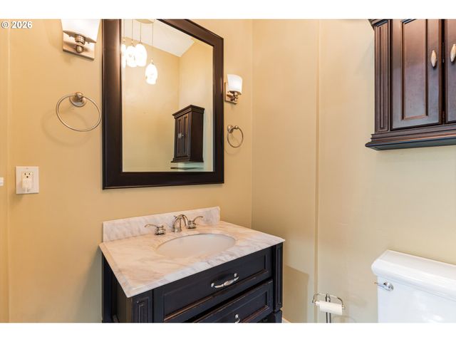 3425 S CORBETT Ave, Portland, OR 97239