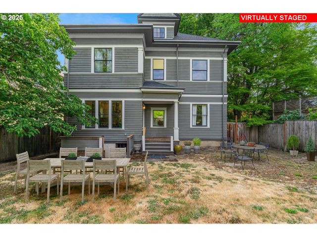 3425 S CORBETT Ave, Portland, OR 97239