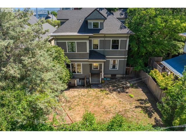3425 S CORBETT Ave, Portland, OR 97239