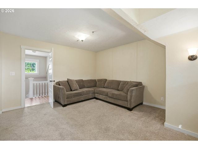 3425 S CORBETT Ave, Portland, OR 97239
