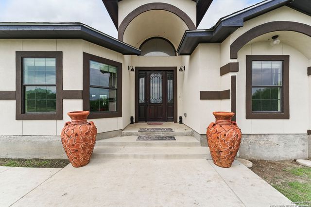 1110 Atascosa County Road 101, Floresville, TX 78114