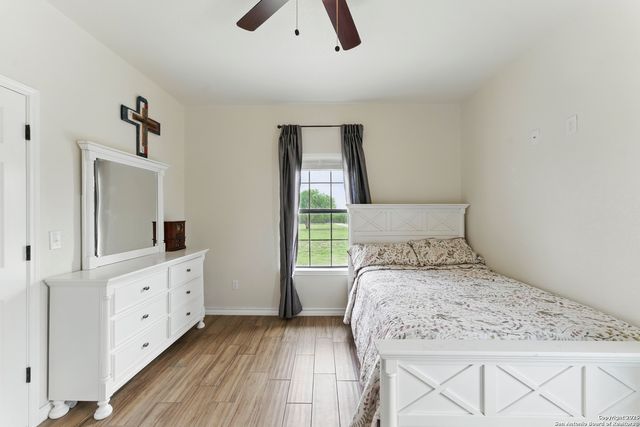 1110 Atascosa County Road 101, Floresville, TX 78114