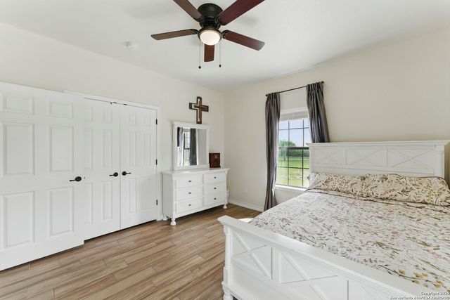 1110 Atascosa County Road 101, Floresville, TX 78114