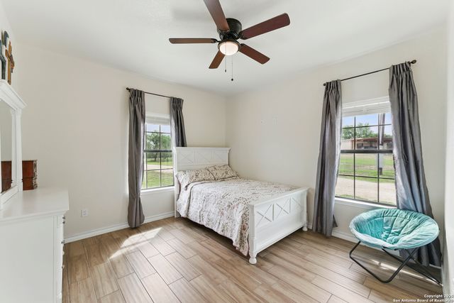 1110 Atascosa County Road 101, Floresville, TX 78114