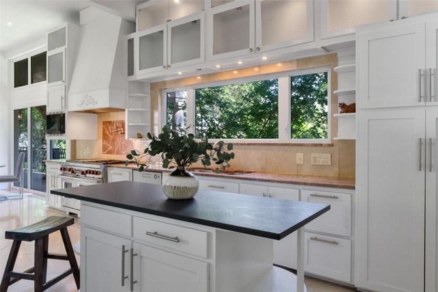 6181 Preston Creek Court, Dallas, TX 75240