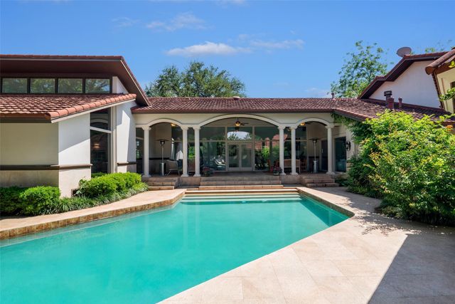 6181 Preston Creek Court, Dallas, TX 75240