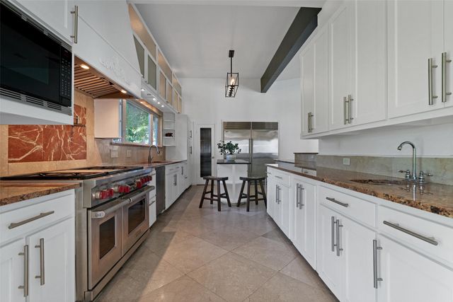 6181 Preston Creek Court, Dallas, TX 75240