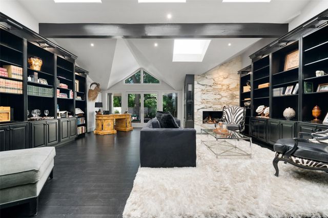 6181 Preston Creek Court, Dallas, TX 75240