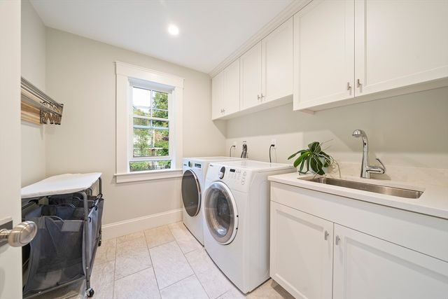 34 Larchmont Avenue, Newton, MA 02468