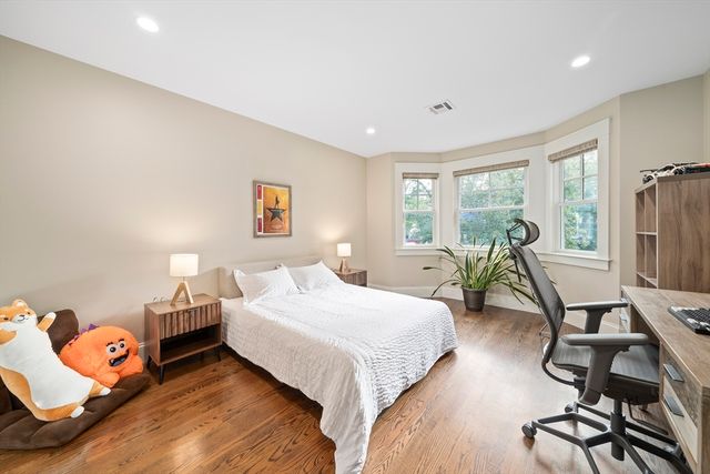 34 Larchmont Avenue, Newton, MA 02468