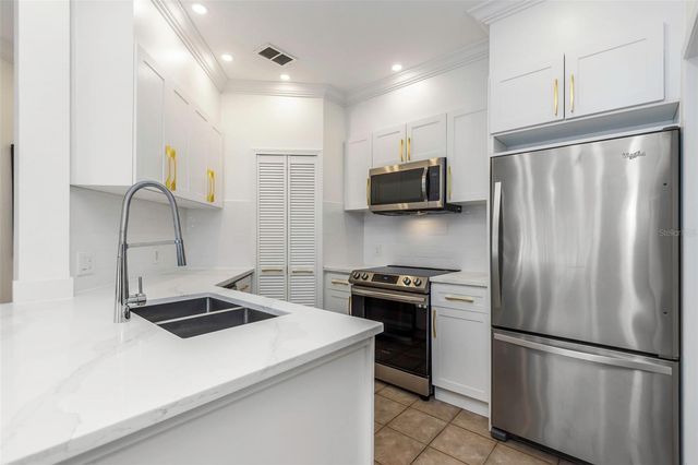 2199 CHIANTI PLACE 9-0923, Palm Harbor, FL 34683