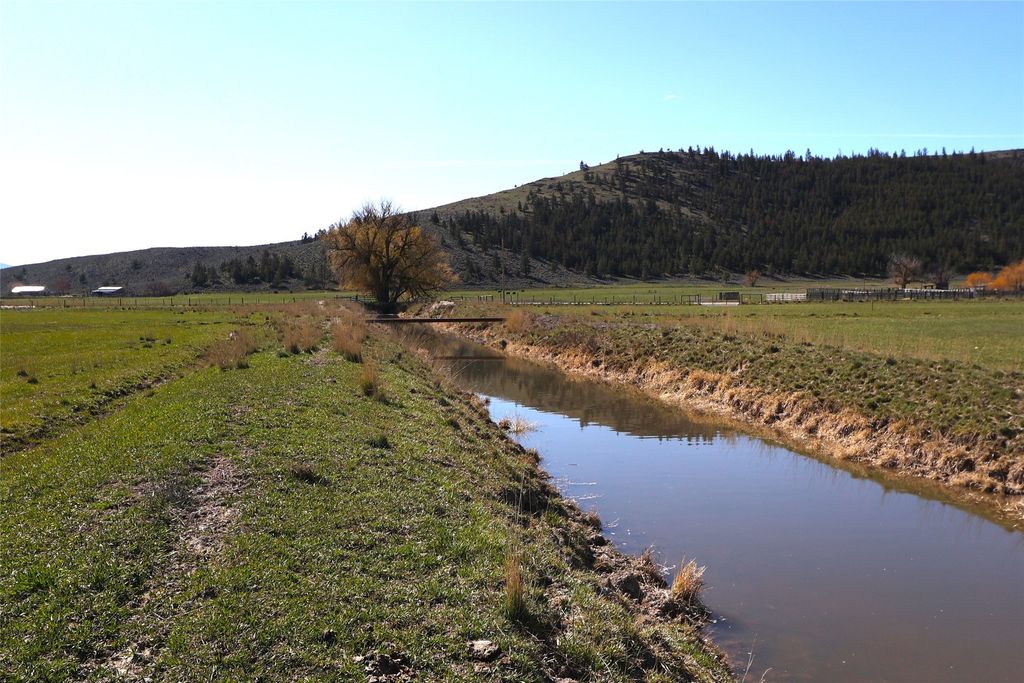 190 Patton Road, Lonepine, MT 59848 photo 3
