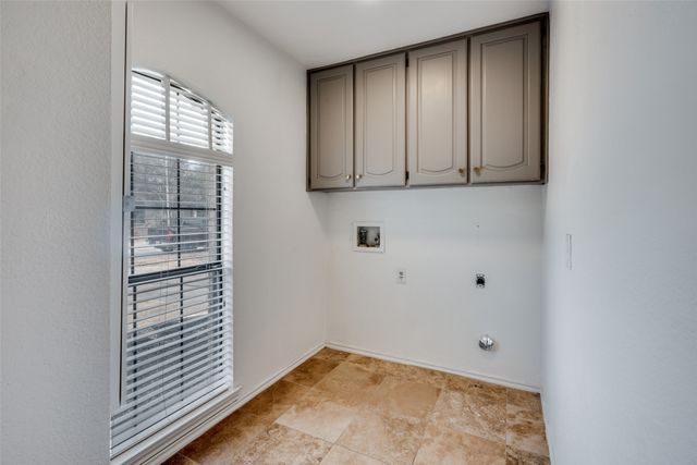 7317 Century Drive, North Richland Hills, TX 76182