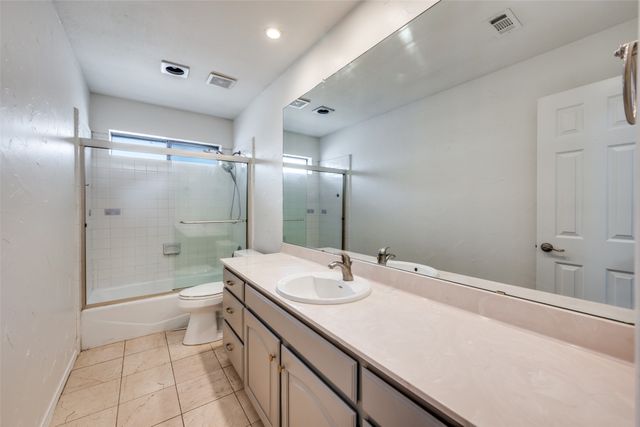 7317 Century Drive, North Richland Hills, TX 76182