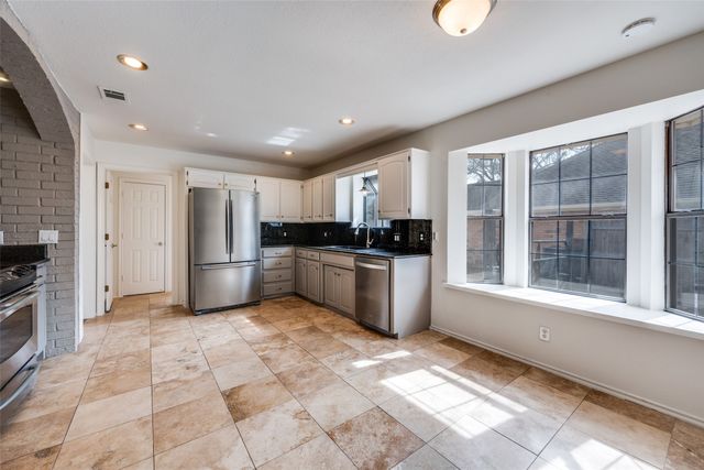 7317 Century Drive, North Richland Hills, TX 76182