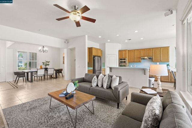 1129 Jonagold Way, Brentwood, CA 94513