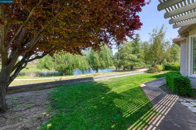 1129 Jonagold Way, Brentwood, CA 94513