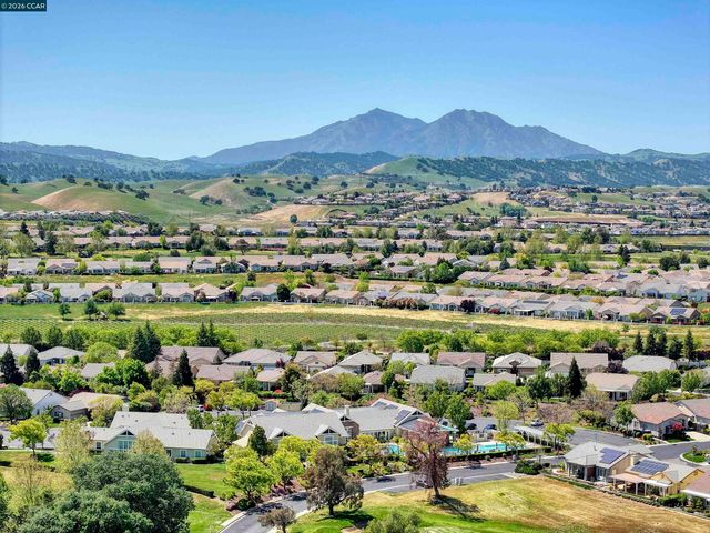 1129 Jonagold Way, Brentwood, CA 94513