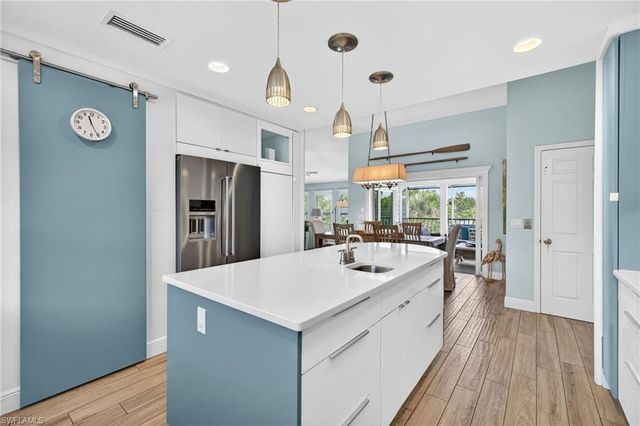 243 Southwinds DR, Sanibel, FL 33957