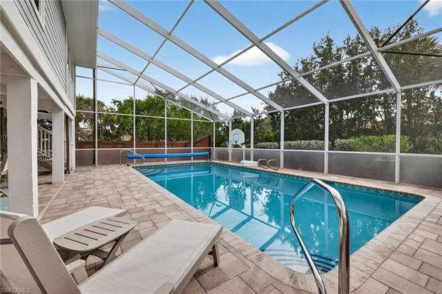 243 Southwinds DR, Sanibel, FL 33957
