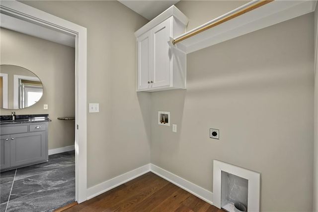 2903 Tracy Avenue, Kansas City, MO 64109