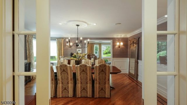 244 Pembrook Rd, Mountainside Boro, NJ 07092