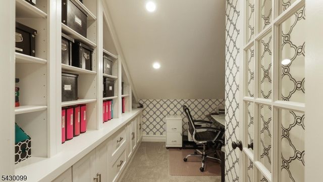 244 Pembrook Rd, Mountainside Boro, NJ 07092