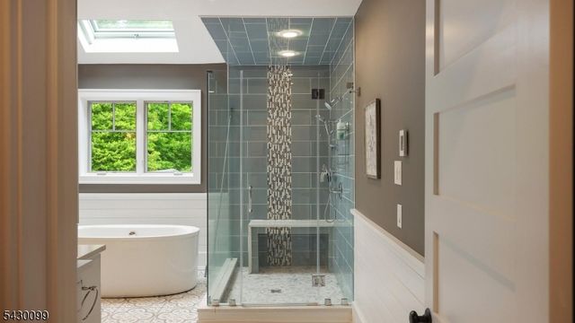 244 Pembrook Rd, Mountainside Boro, NJ 07092