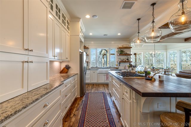 16300 S 4210 Road, Claremore, OK 74017