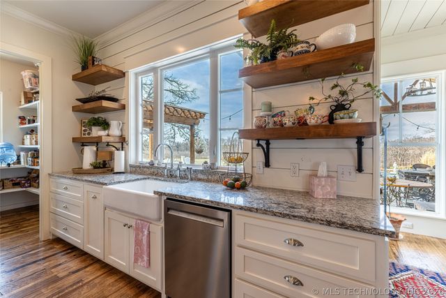 16300 S 4210 Road, Claremore, OK 74017