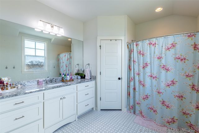 16300 S 4210 Road, Claremore, OK 74017