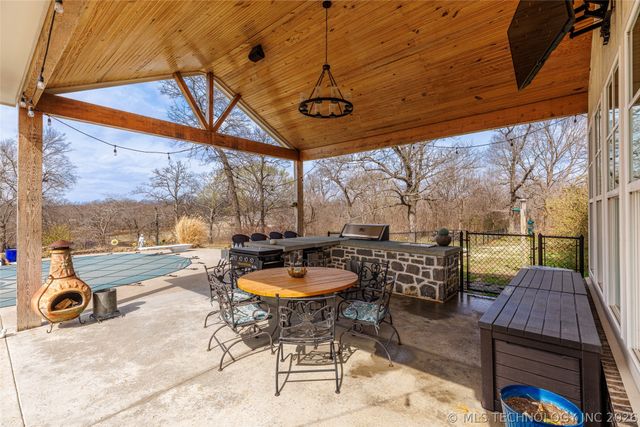 16300 S 4210 Road, Claremore, OK 74017