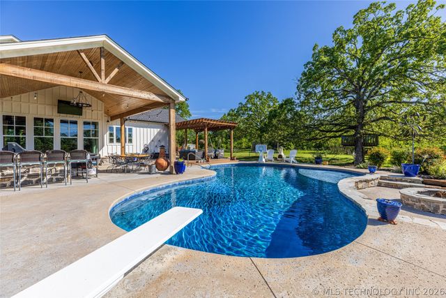 16300 S 4210 Road, Claremore, OK 74017