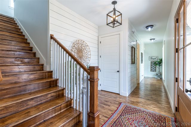 16300 S 4210 Road, Claremore, OK 74017