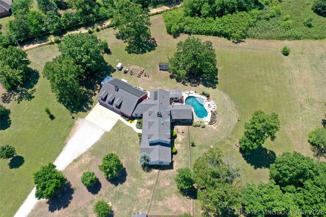 16300 S 4210 Road, Claremore, OK 74017
