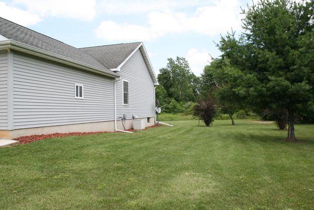 14021 Pardee Road, Weesaw Twp, MI 49107