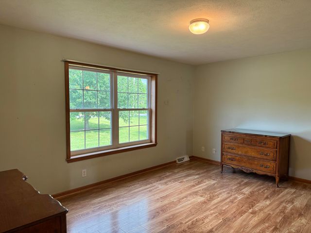 14021 Pardee Road, Weesaw Twp, MI 49107