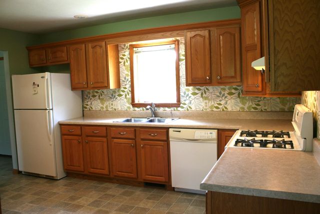 14021 Pardee Road, Weesaw Twp, MI 49107